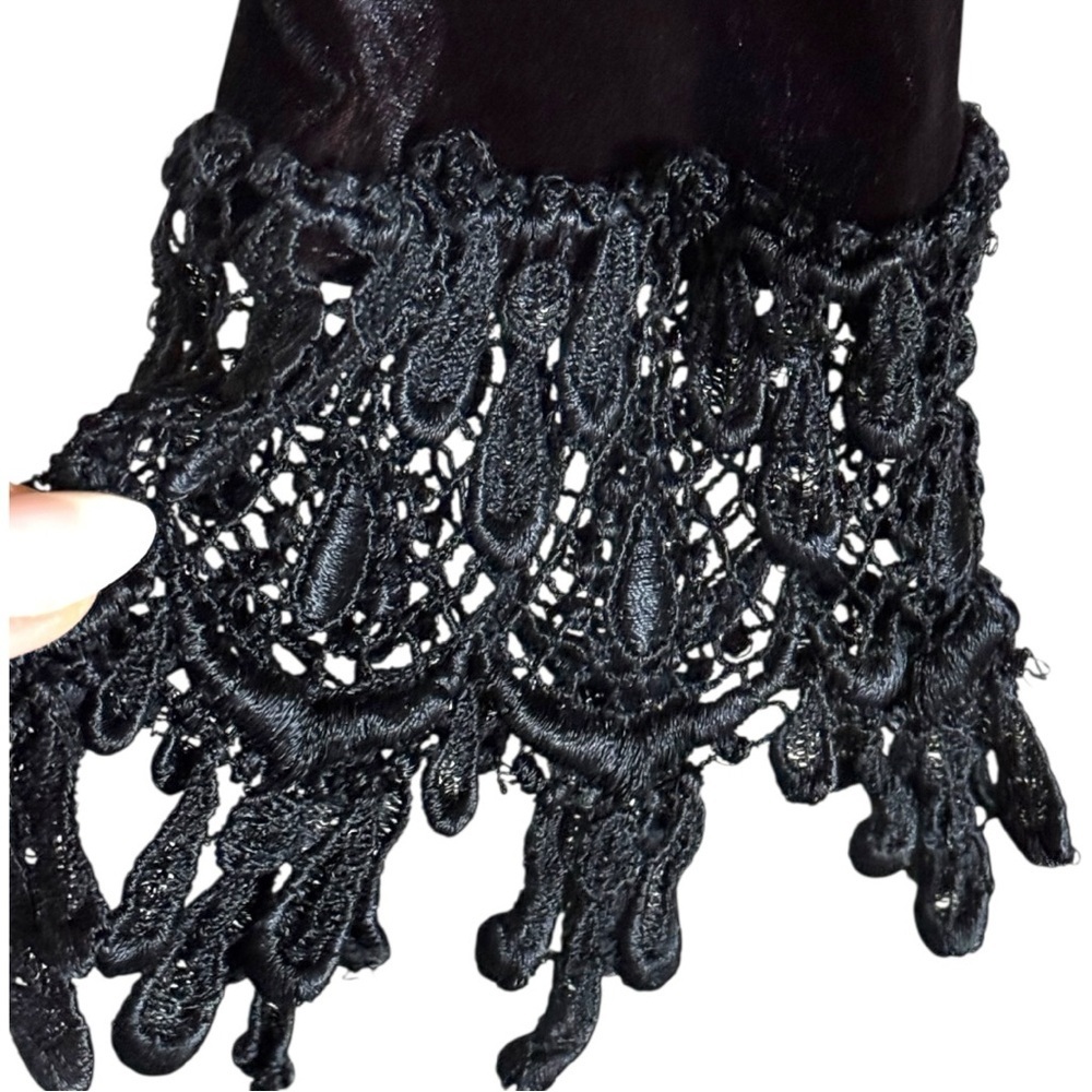 Black Lace Trim velvety‎ velour Leggings - Picture 4 of 10